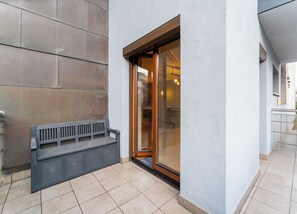 Exterior detail - Cracow Vistula Harmony Apartment (Kraków)