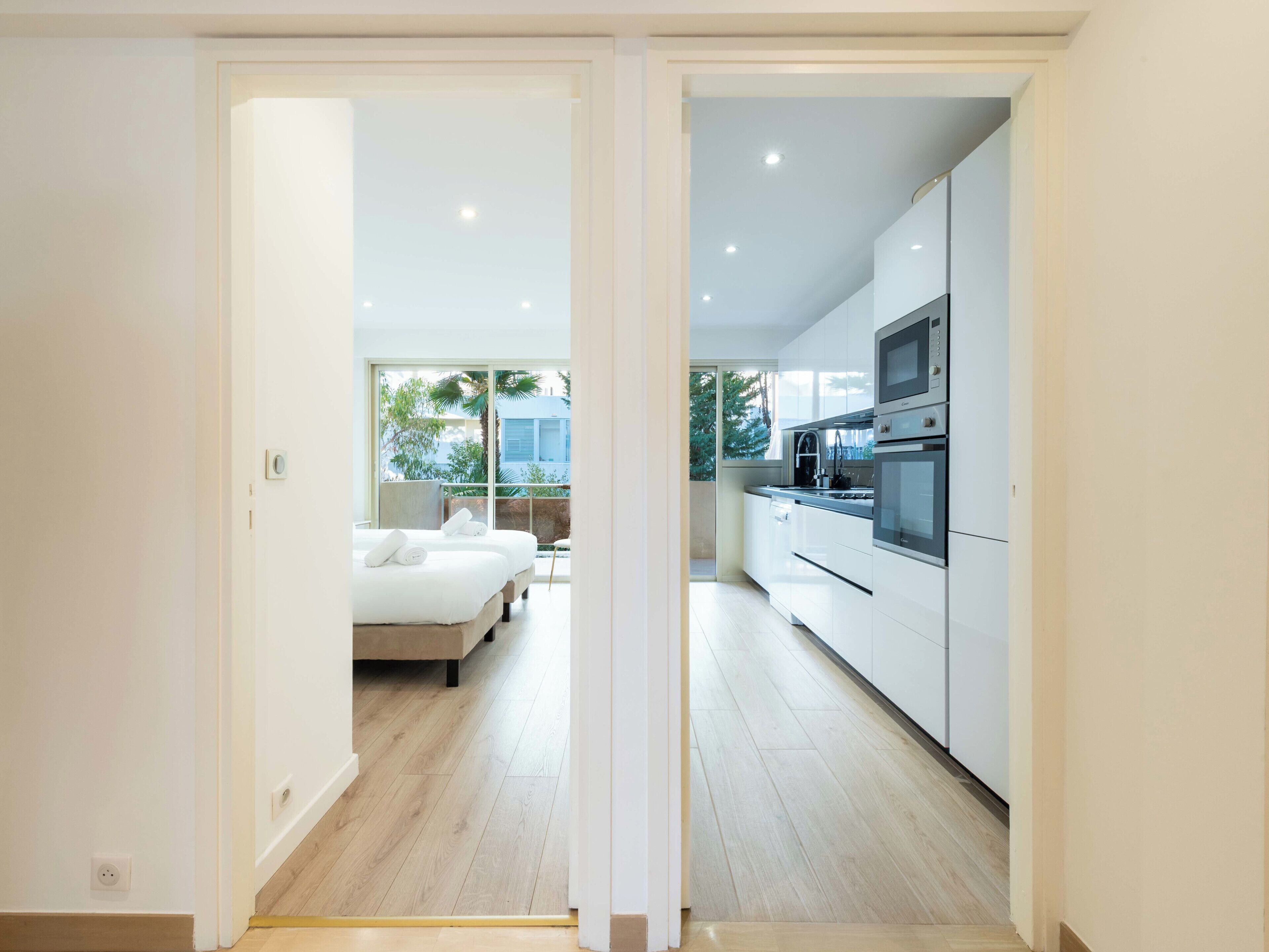 3 chambres, fer et planche à repasser, Wi-Fi, draps fournis