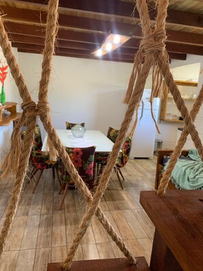 Dining - Lovely 3-bedroom house in pleasant Itacaré for your getaway (Itacaré)