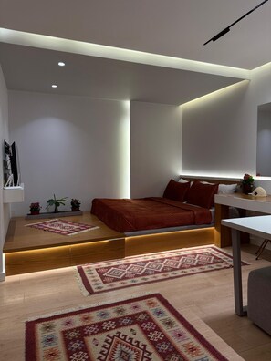 Iron/ironing board, WiFi, bed sheets - Cloud 9 "Oda Studio", Bllok Area, Tirane, Albania (Tiranë)