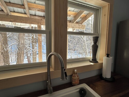 Newly Renovated Sprawling 3 BR farmhouse in Jamaica on the river with 30 acres