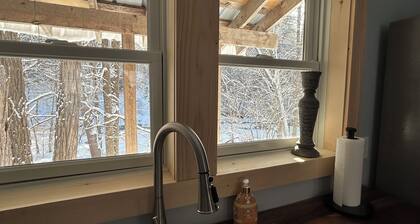 Newly Renovated Sprawling 3 BR farmhouse in Jamaica on the river with 30 acres