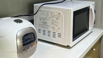 Micro-ondes, plaque de cuisson