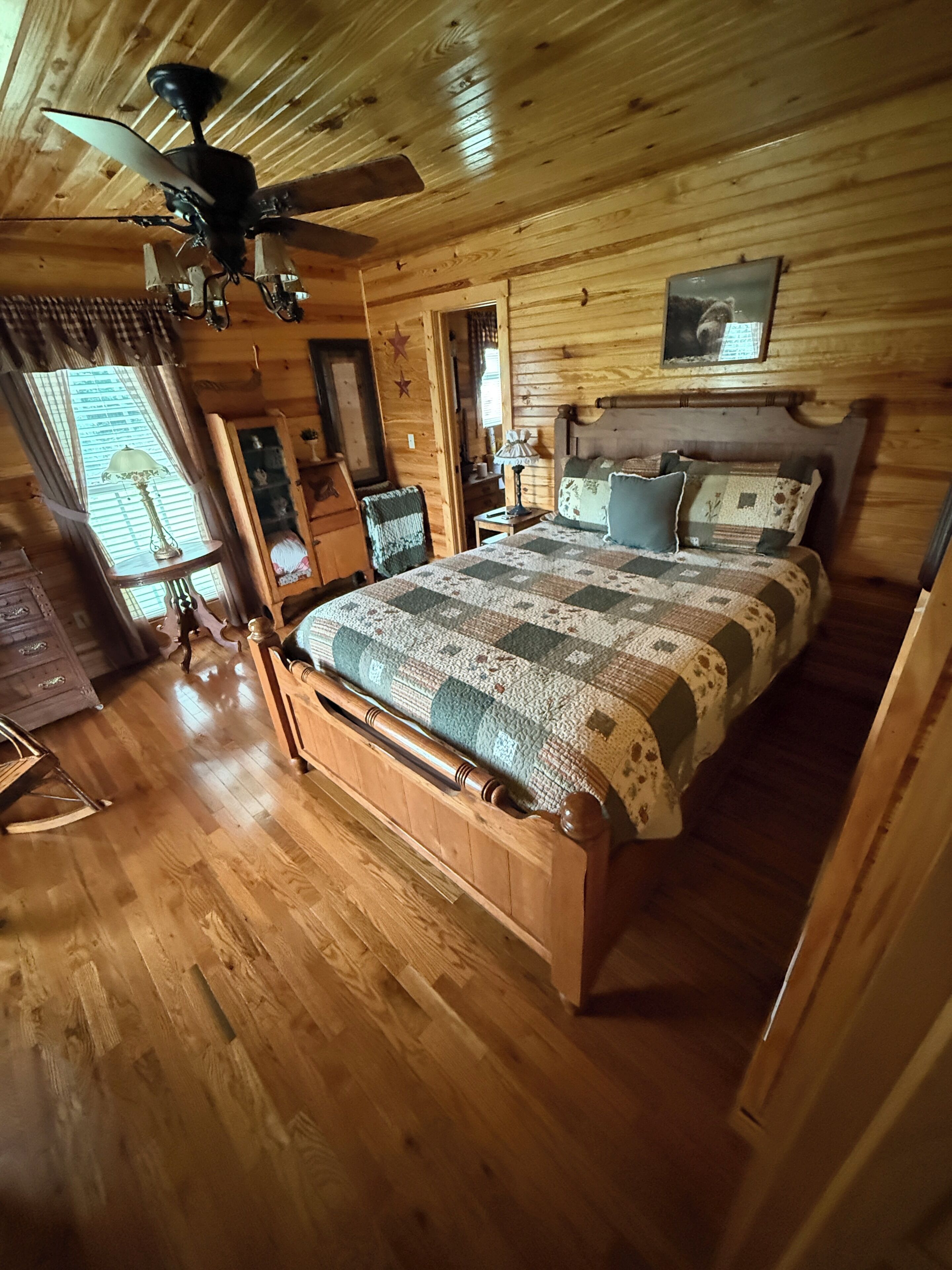 2 habitaciones, escritorio, wifi gratis y ropa de cama 