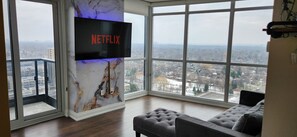 Interior - Luxury Condo Toronto YYZ (Toronto)