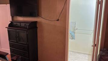 Strygejern/strygebræt, gratis Wi-Fi, sengetøj