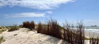 Beach House Bruinisse by Interhome