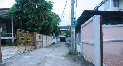 Buriram The Big House, 3 Bedrooms, 3 Bathrooms