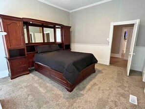 5 bedrooms, iron/ironing board, travel crib, WiFi