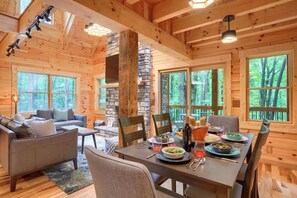 Dining - Beehive Bungalow, Charming Forest Escape, Hot Tub, EV Charging, WiFi, Sleeps 5 (Logan)