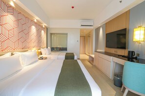 In-room safe, desk, laptop workspace, blackout curtains - Luxu Hotel and Resort (Panglao)
