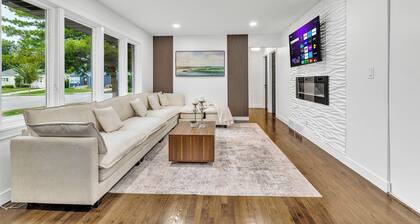 Spacious 5-bedroom house in beautiful Downers Grove