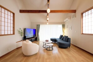 Living room - Koyurugi (Odawara)
