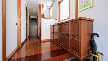 Basic Townhome, Balcony