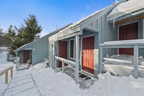 Exterior - White Birch 58 - Ski in/out Condo, Pet friendly! (Rangeley)