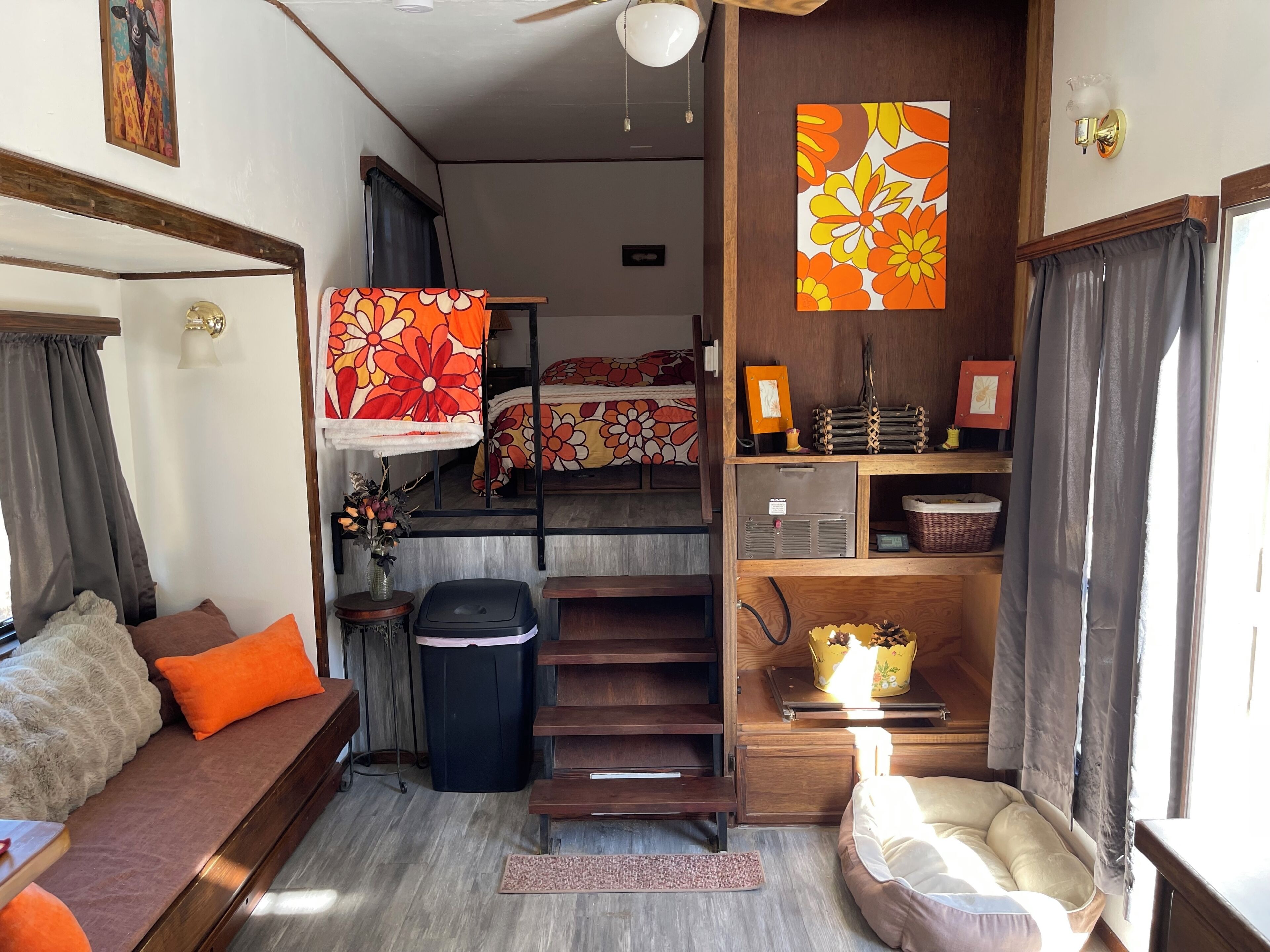 免费 WiFi、床单