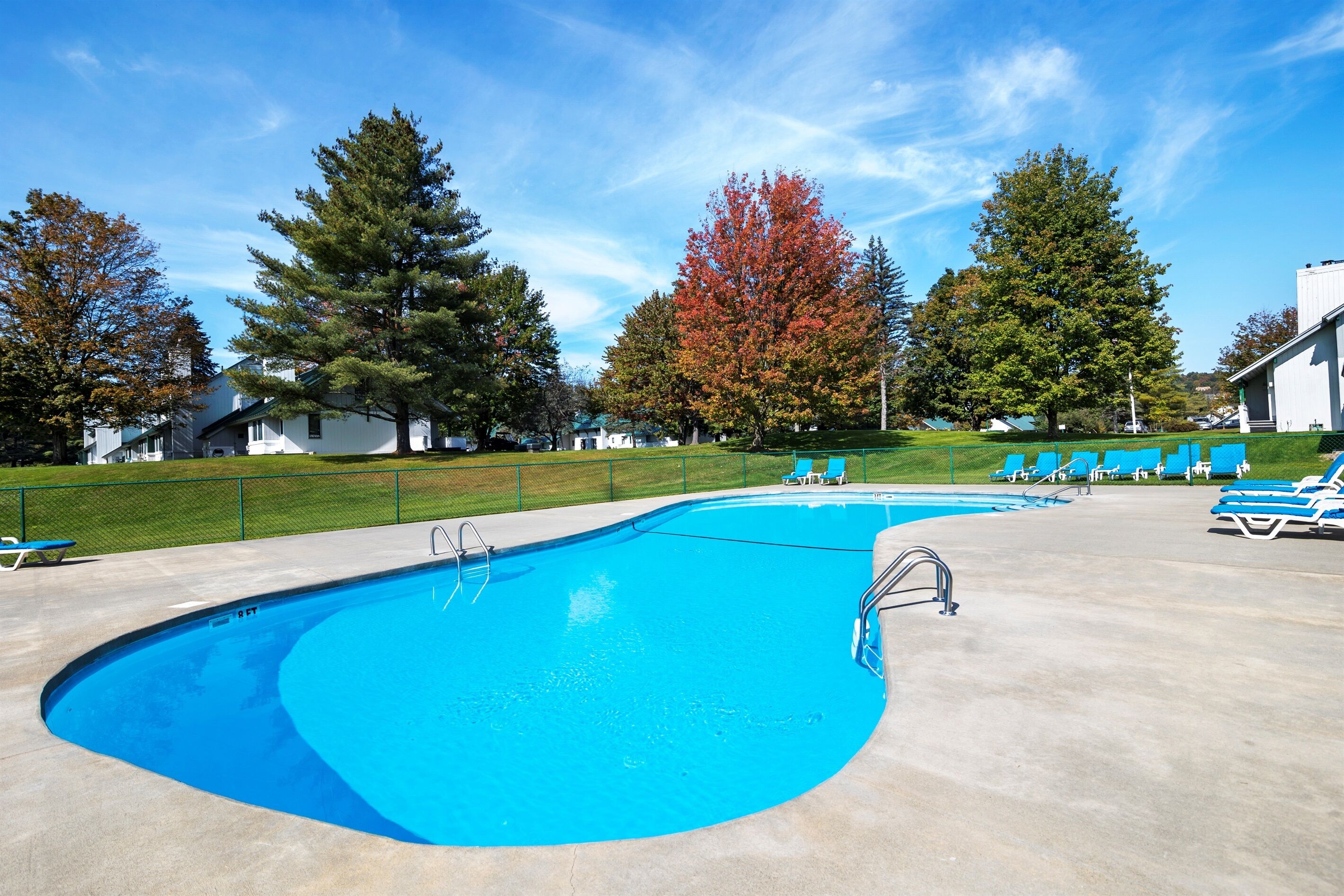 Piscina interna, piscina aquecida
