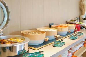 Tägliches inbegriffenes Frühstücksbuffet