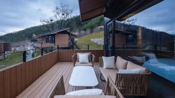 Superior Double Room, Hill View | Minibar, desk, laptop workspace, blackout curtains