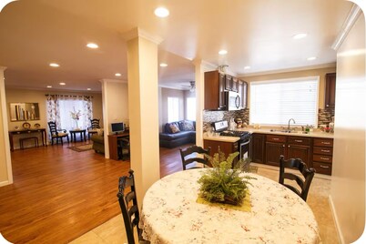 Gorgeous 3-bedroom house in delightful Carson neighborhood perfect for families