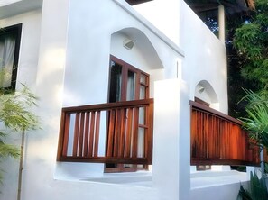 Apartment, Balkon, Meerblick | Wohnbereich