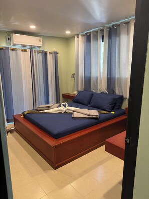 In-room safe, desk, blackout drapes, free WiFi - Little Hill (Ko Pha-ngan)