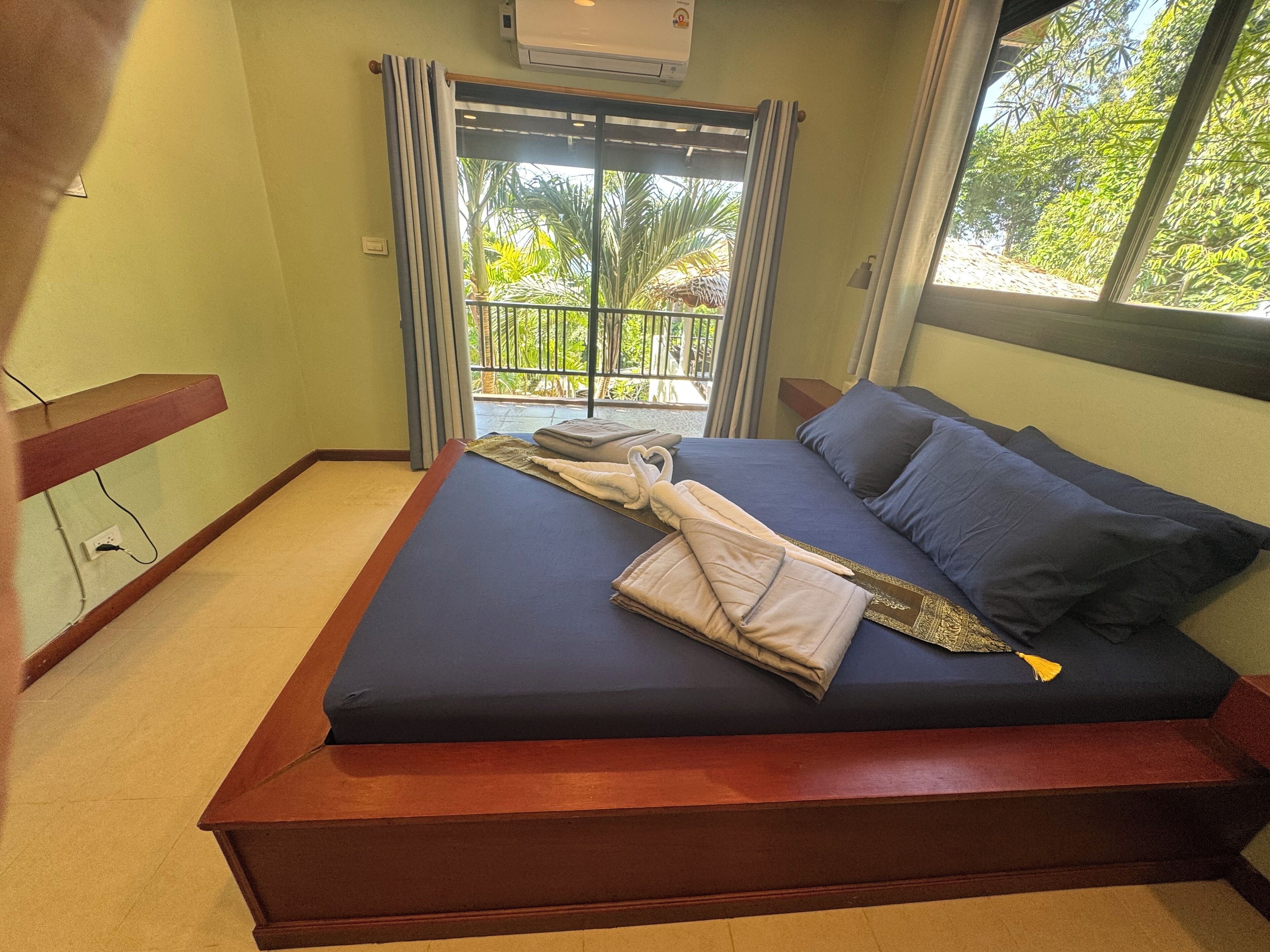 In-room safe, desk, blackout curtains, free WiFi