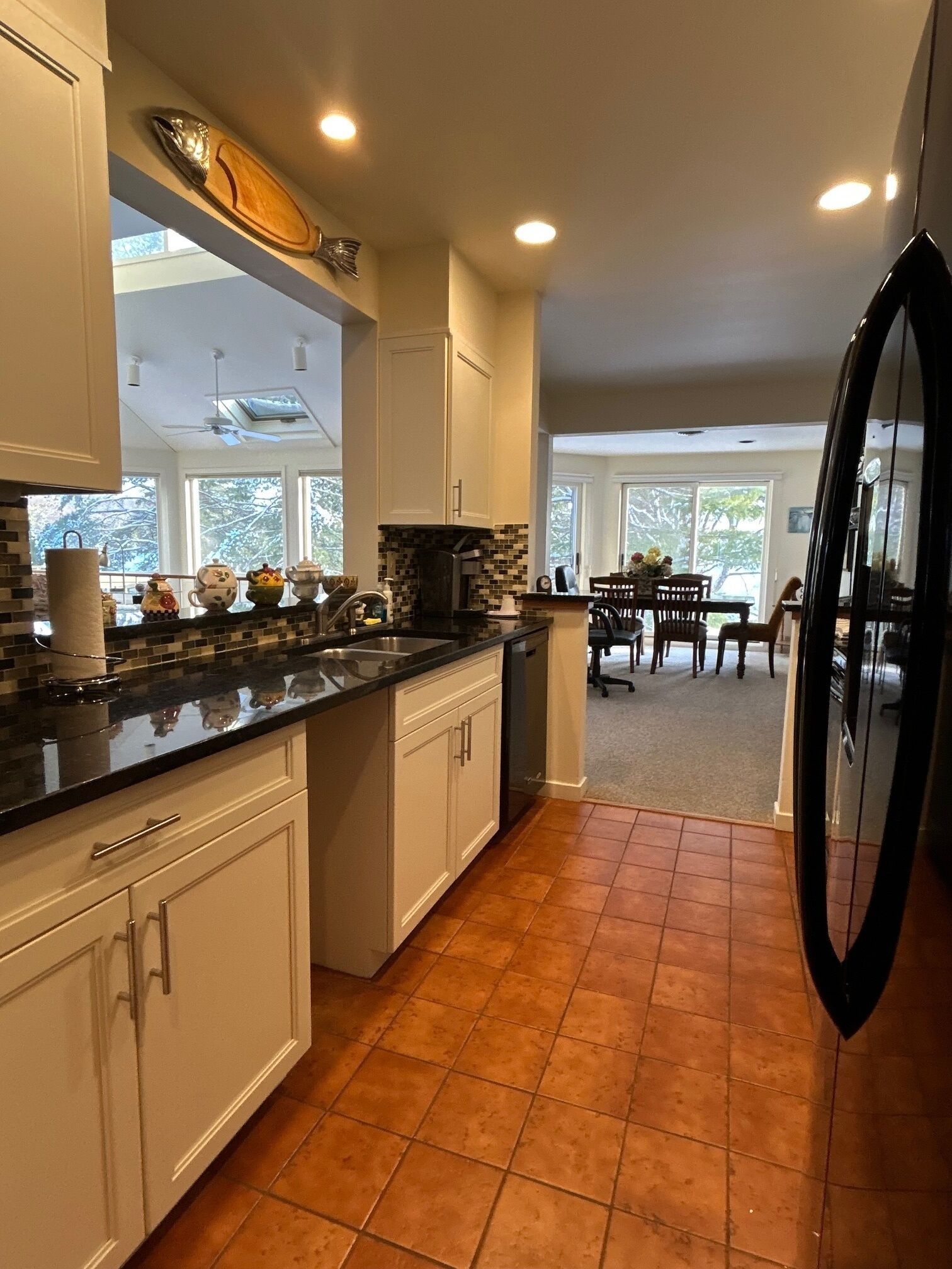 電子レンジ、オーブン、コンロ、食器洗い機