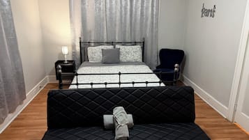 Desk, iron/ironing board, free WiFi, bed sheets