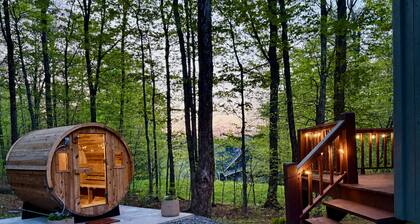 Dover Summer Specials-Barrel Sauna, Fire Pit, Hot Tub, Game Room, Dogs Welcome!