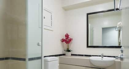 Chic Room at Adina City Life Hotel