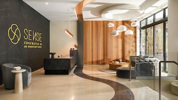 Lobby-Lounge