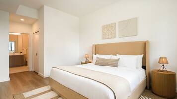 Desk, laptop workspace, free WiFi, bed sheets