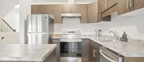 Microones, forn, placa de cuina i rentaplats