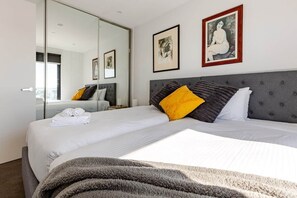 2 slaapkamers, een strijkplank/strijkijzer, gratis wifi