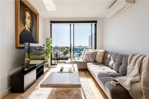 Stylish 2BR Apartment with Scenic Views - Walk to Shops, Dine & Train