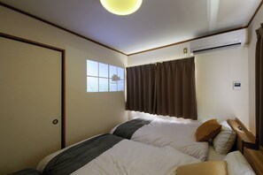 Standard Apartment, Balcony, City View | Blackout curtains, iron/ironing board, free WiFi - Guest Villa Hakone Kazamatsuri (Odawara)