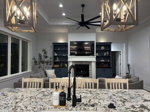 Interior - Hallsville Hideout • Cozy Modern Farmhouse Retreat Near Longview (Hallsville)