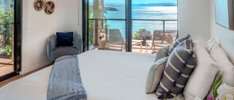 Fer et planche à repasser, accès Internet, draps fournis