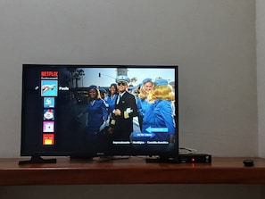 Habitación Confort doble, vistas al río | Wifi gratis