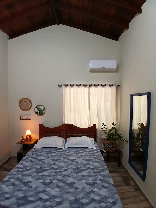 Habitación Confort doble, vistas al río | Wifi gratis