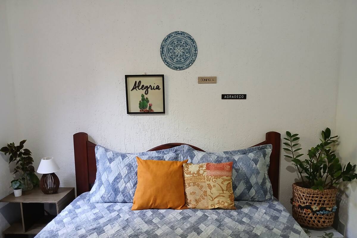 Economy Room | Free WiFi, bed sheets