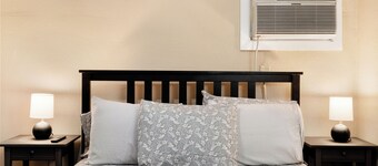 Premium Cozy 1-bedroom apartment in fantastic Sacramento w/ AC and gym equipment