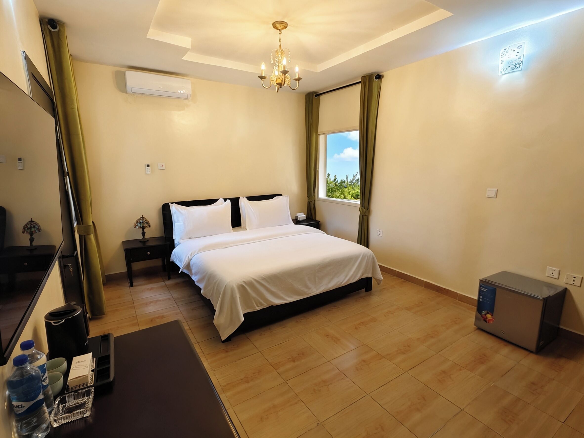 Comfort Twin Room | Desk, laptop workspace, blackout curtains, soundproofing