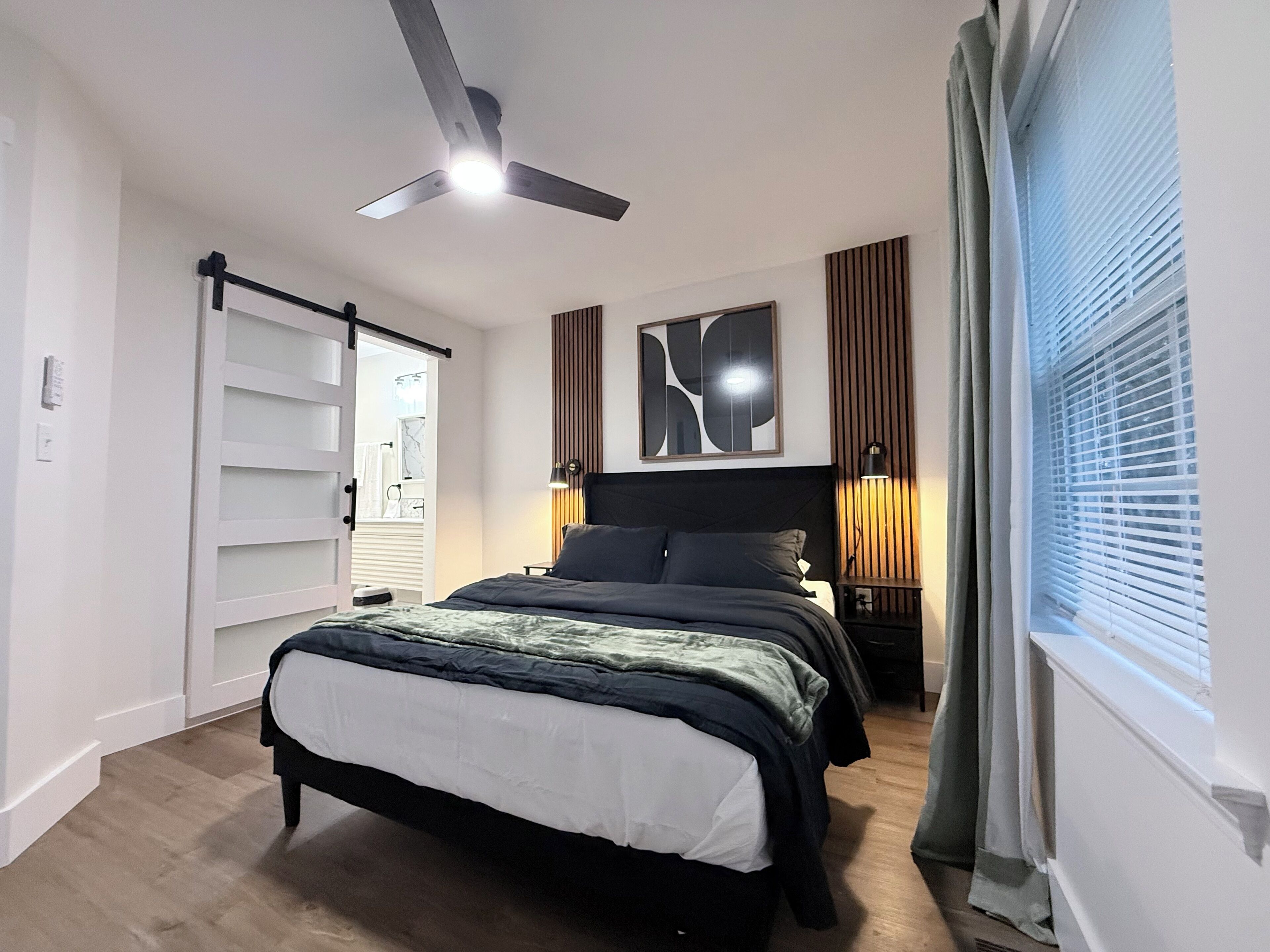 3 bedrooms, iron/ironing board, WiFi, bed sheets