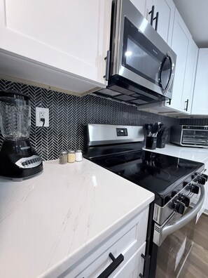 Private kitchen - Clayton Comfort Haven (Clayton)