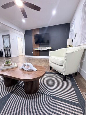 Living area - Clayton Comfort Haven (Clayton)