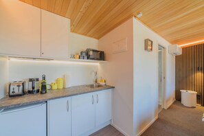 Microwave, oven, coffee/tea maker, toaster