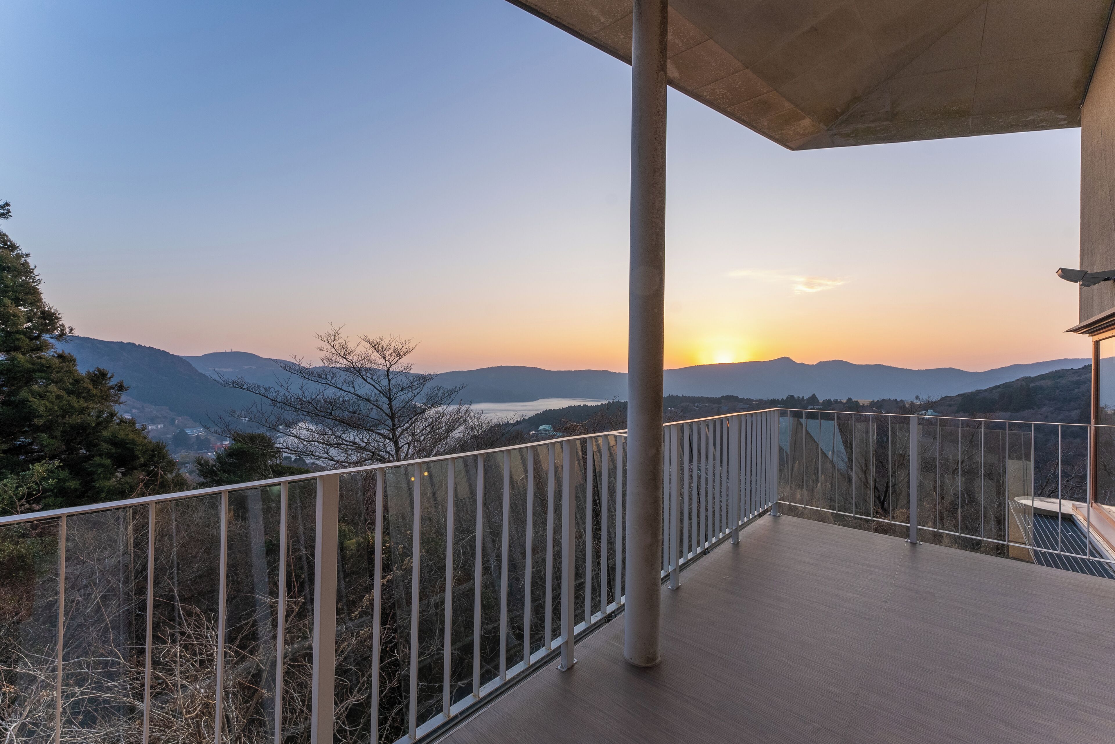 パノラミック ヴィラ バルコニー レイクビュー | レイク ビュー