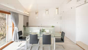 Panoramic Villa, Balcony, Lake View | Private kitchen | Full-size fridge, microwave, oven, stovetop